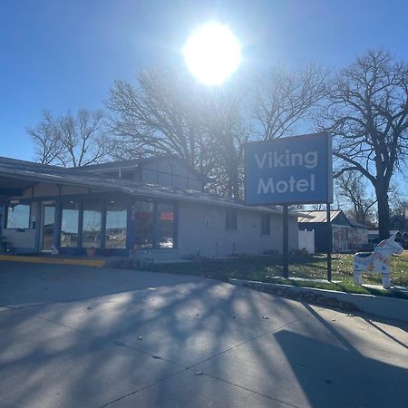 Viking Motel Lindsborg Экстерьер фото