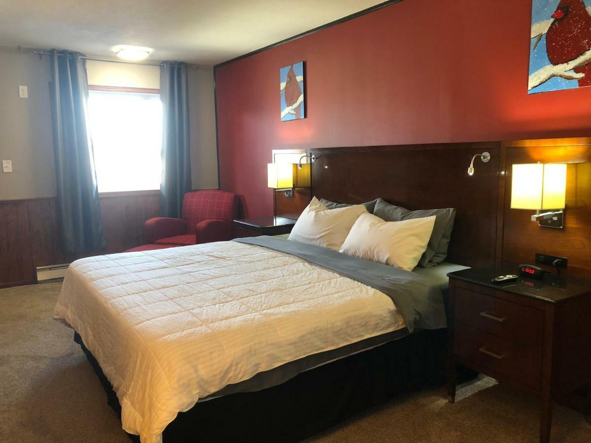 Viking Motel Lindsborg Экстерьер фото